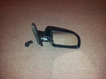 Mehanicki desni retrovizor za Volkswagen Polo od 2002. do 2005. god.