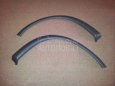 Plasticni rub prednji za Opel Corsa B