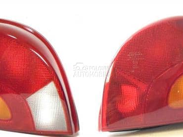 Stop svetla za Ford Fiesta od 1998. do 2002. god.