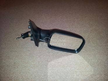 Desni retrovizor za Fiat Punto od 1993. do 1999. god.