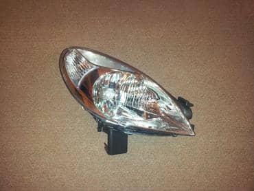 Far desni za Citroen Xsara Picasso od 2004. do 2007. god.