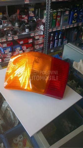 Štop lampa limuzina