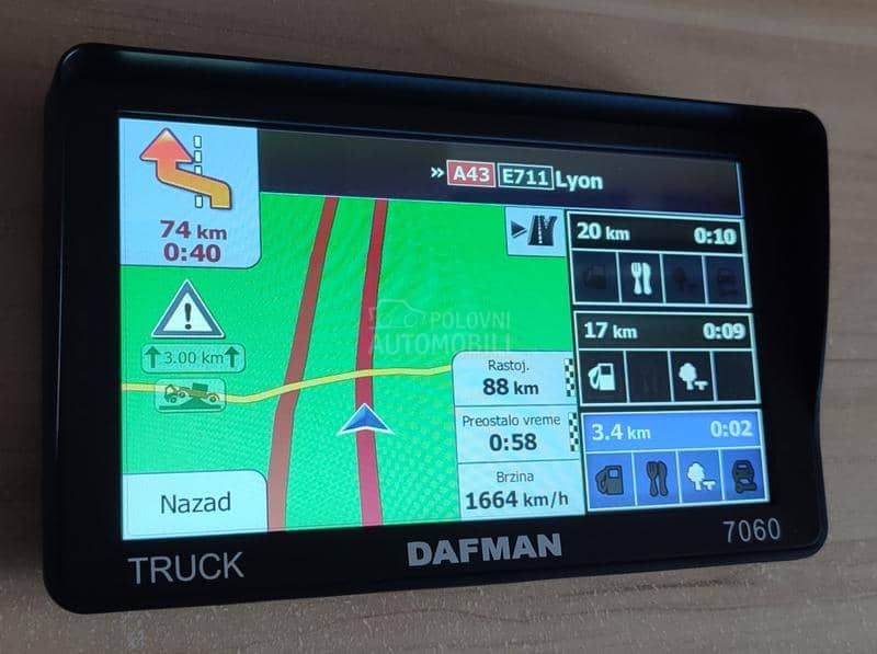 Profesionalni GPS DAFMAN 7 HD 8gb mape MART 2025 u ceni