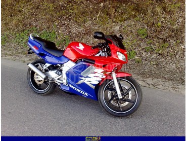 DELOVI HONDA CBR 125 i 600 RR