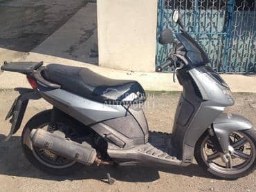 Aprilia Sportcity 200