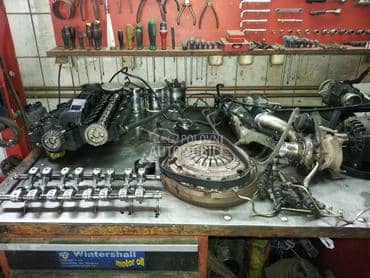 Delovi motora za Renault Vel Satis