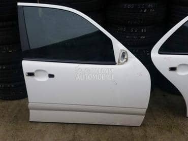 Mercedes E200 benzin, del