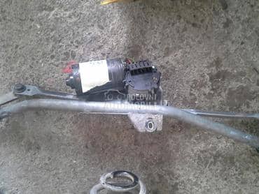 Motor sa brisacima za Volkswagen Passat B5
