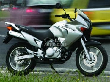 Honda VARADERO 125 XLV 01god.