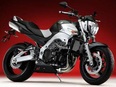 Suzuki GSR 600 2007 God.
