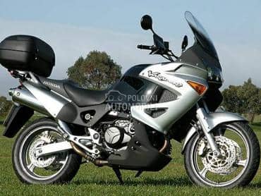 Honda XL1000V Varadero, 2001g.