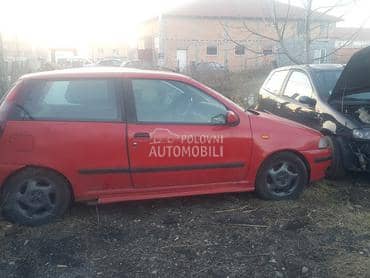 Fiat Punto - kompletan auto u delovima