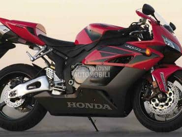 Honda 1000 RR 2004 God.