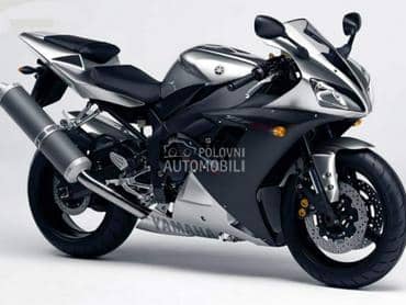 YAMAHA R1 2002 god.