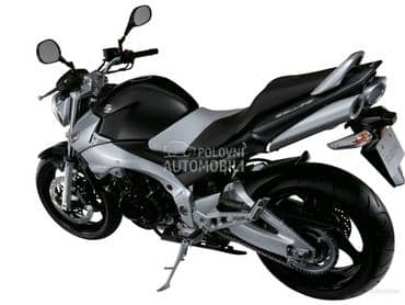 Suzuki GSR 600 04 God.