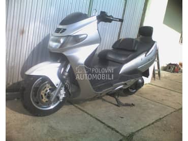 SUZUKI Burgman 250 , 2001 god.