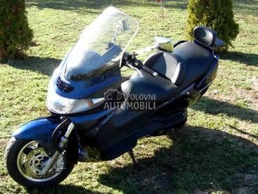 SUZUKI AN 250 Burgman 99 God.