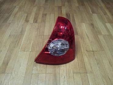 Stop svetlo za Renault Clio od 2001. do 2006. god.