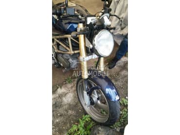 ducati monster 600 delovi