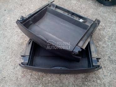 Enterijer za Citroen C8