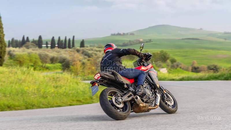 Yamaha Tracer 7 NOVO