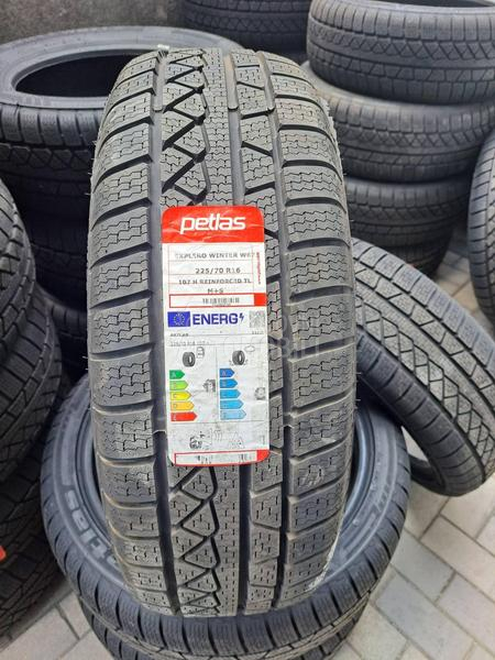 Petlas 225/70 R16 Zimska