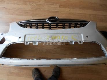 Prednji branik za Opel Zafira