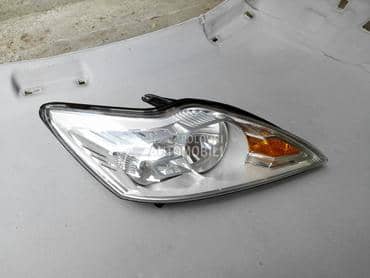 Far desni za Ford Focus od 2007. do 2011. god.