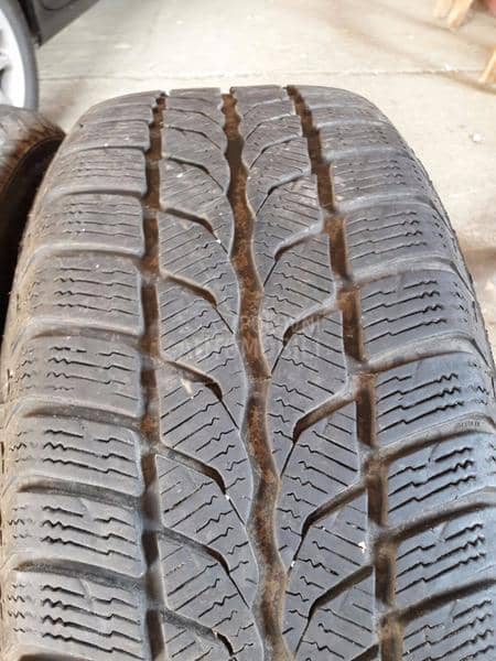 Uniroyal 225/55 R17 Sve sezone