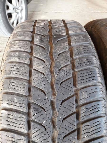 Uniroyal 225/55 R17 Sve sezone