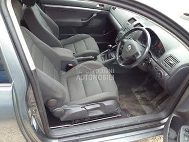 Volkswagen Golf 5 - kompletan auto u delovima