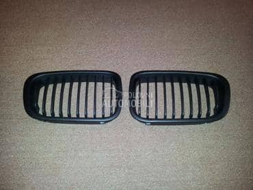 Maska crna Tuning E46 za BMW 315, 316, 318 ... od 1998. do 2001. god.