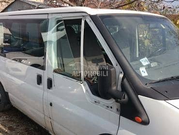 Ford Transit Connect - kompletan auto u delovima