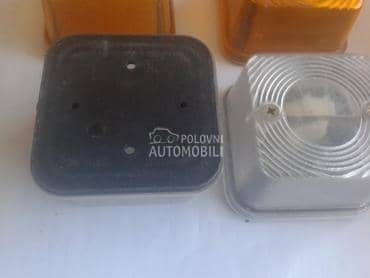 Gabariti kockasti veci