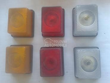 Gabariti kockasti manji