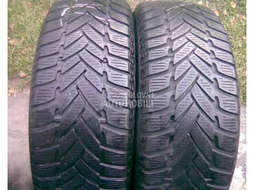 Dunlop 215/60 R17 Zimska