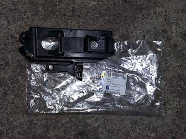 Desni nosac branika za Opel Corsa C