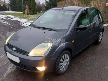 Ford Fiesta Mk5 -  kompletan auto u delovima