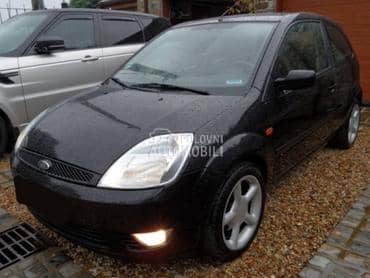 Ford Fiesta Mk5 -  kompletan auto u delovima