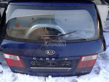 Kia Carens -  kompletan auto u delovima