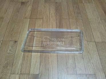 Staklo fara za Audi 80