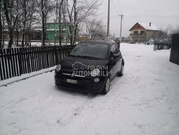 Fiat 500 - kompletan auto u delovima