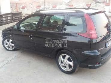 Peugeot 206 - kompletan auto u delovima