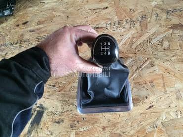 Rucica menjaca za Ford Focus od 2008. do 2009. god.