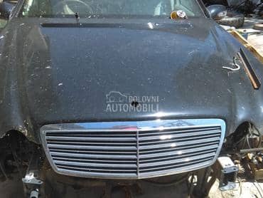 Mercedes Benz E 200 -  kompletan auto u delovima