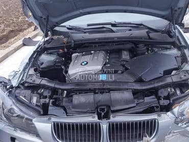 BMW 330 - kompletan auto u delovima